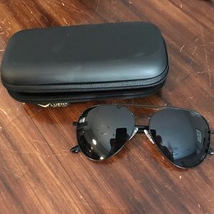 Black Aviator sunglasses